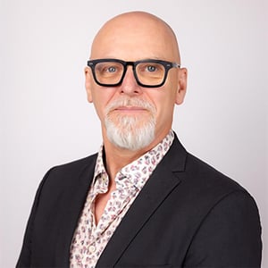 Darren Fast Headshot