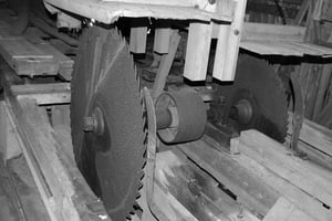 Saw BW